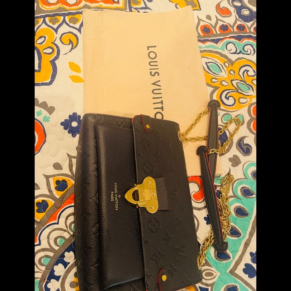 Louis Vuitton bag - Picture 8 of 9